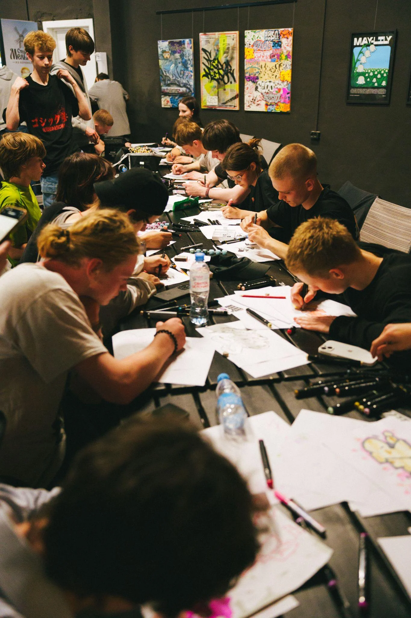 Artists working during Sketch Battle