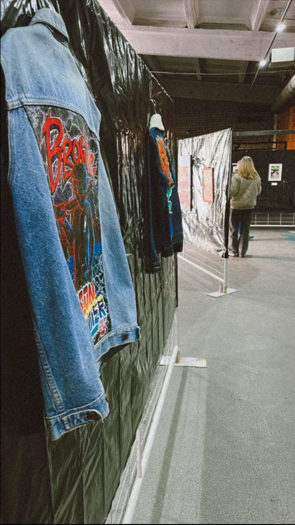 Clothing with graffiti elements in the B-Walls exhibition space